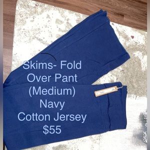 NEW COTTON JERSEY COLLECTION
Sz: Medium
Color: Navy